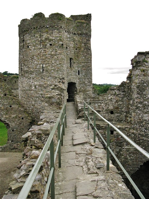 S.W. Tower Gateway to Inner Ward S.W. Tower Gateway to Inner Ward