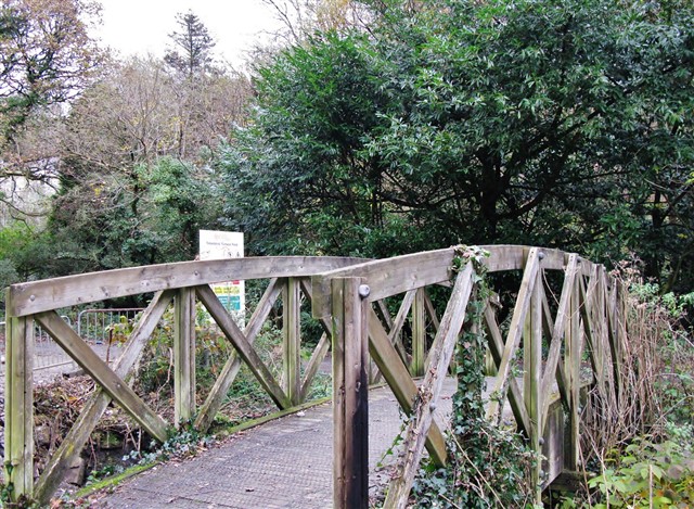 A quaint old bridge A quaint old bridge