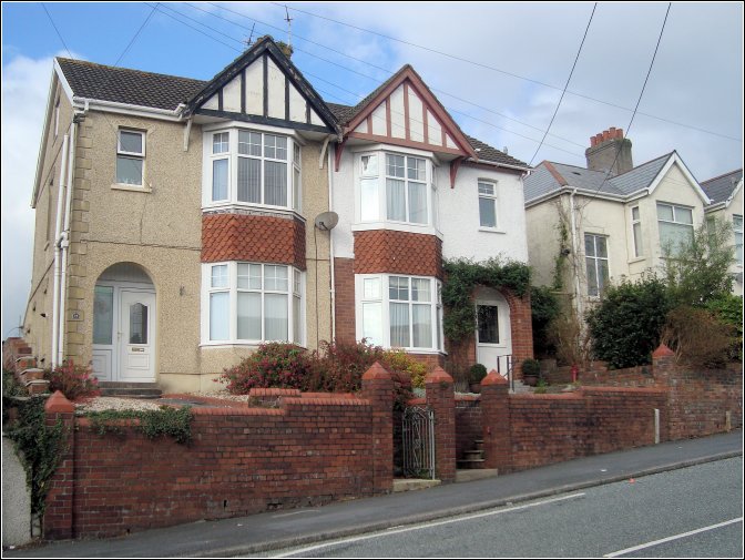 The first modern all-electronic television reception in west Wales ~ Leslie John's house at 15 Capel Road The first modern all-electronic television reception in west Wales ~ Leslie John's house at 15 Capel Road