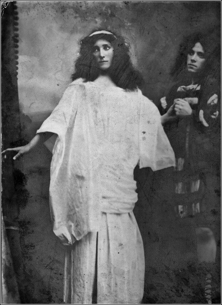 circa 1906 ~ Mrs Noakes on stage circa 1906 ~ Mrs Noakes on stage