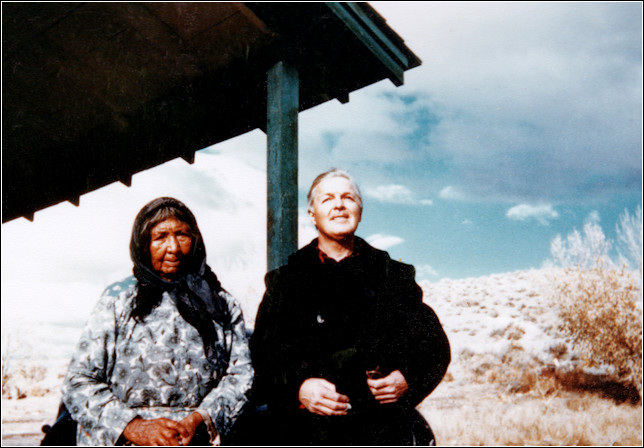 Gareth with an Indian lady Gareth with an Indian lady
