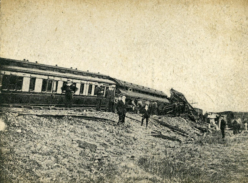 03 Bynea rail disaster 03 October 1904 ~ ILL5843 03 Bynea rail disaster 03 October 1904 ~ ILL5843