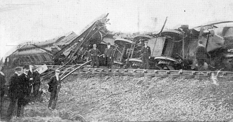 04 Bynea rail disaster 03 October 1904 ~ ILL5842 04 Bynea rail disaster 03 October 1904 ~ ILL5842