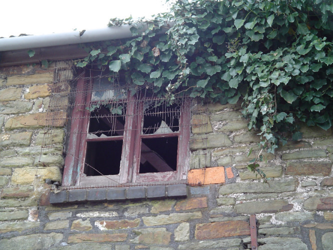 Tithe Barn side wall 03 upper window Tithe Barn side wall 03 upper window